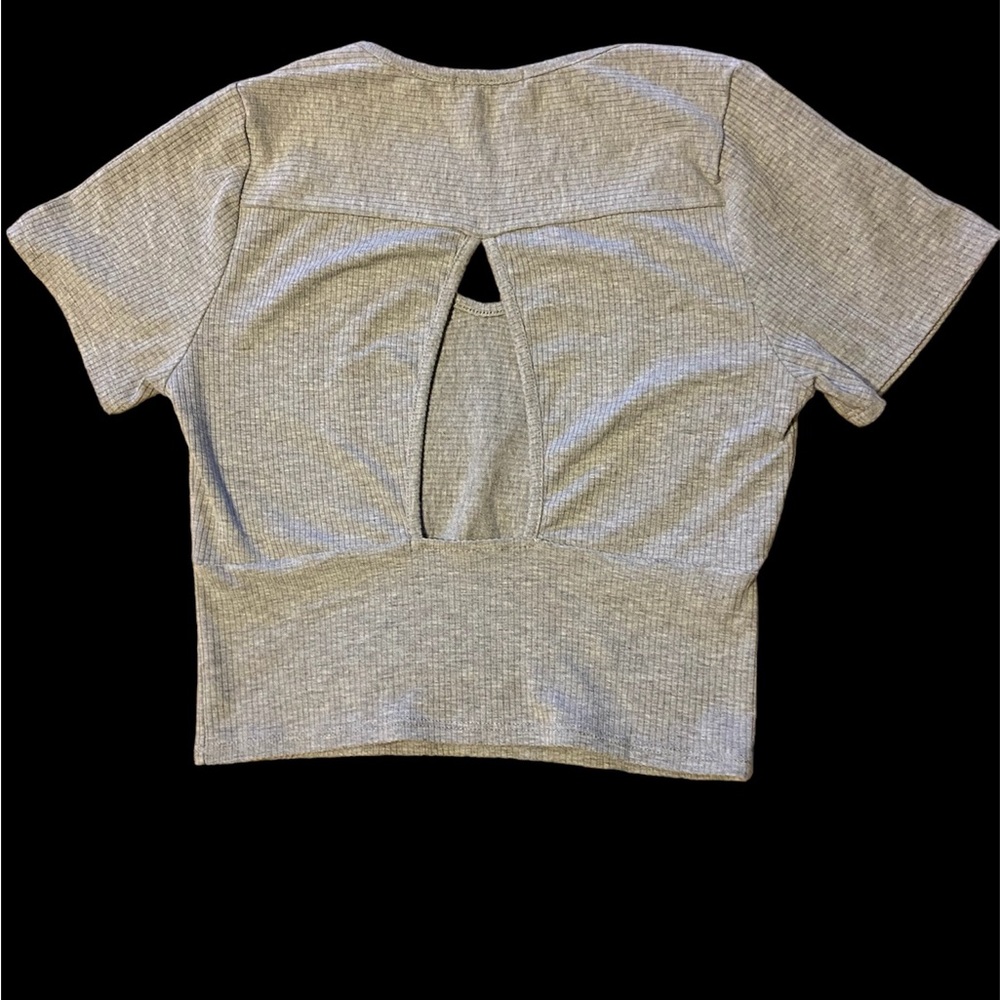 Grey Ribbed Short Sleeve Crop Top - Picture 2 of 4
